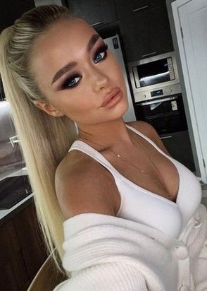 Проститутка АЛИНА (23), Юго-Западная, 8,000 ₽ час, Минет глубокий, Окончание на грудь, тел +7(995)834-25-25