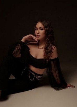 Куртизанка Леночка (22), Технопарк, 5,000 ₽ час, Минет без резинки, Окончание на грудь, тел +7(937)947-10-40