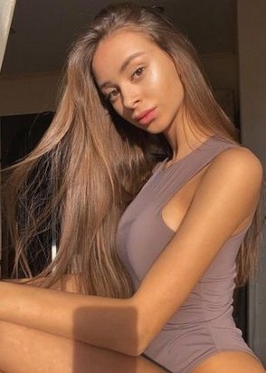 Шлюха Настя (23), Таганская, 8,000 ₽ час, Секс классический, Массаж расслабляющий, тел +7(931)689-26-12