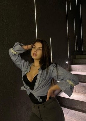 Эскортница Вера (25), Улица академика Янгеля, 8,000 ₽ час, Массаж расслабляющий, Золотой дождь вам (мужчине), тел +7(921)602-92-52
