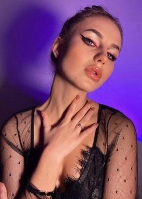 Жрица любви Ребекка (23), Беляево, 10,000 ₽ час, Минет без резинки, Стриптиз профи, тел +7(902)085-24-72