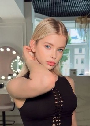 Содержанка Аня (23), Тульская, 5,000 ₽ час, Секс классический, Минет в презервативе, тел +7(931)263-45-92