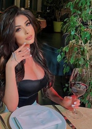 Куртизанка Зара (22), Фили, 8,000 ₽ час, Окончание на грудь, Массаж профессиональный, тел +7(908)029-12-93