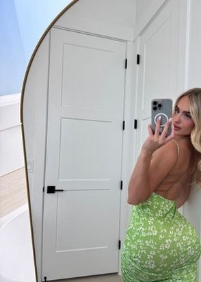 Массажистка Лиза (23), Перово, 5,000 ₽ час, Минет в презервативе, Окончание в рот, тел +7(937)465-79-65