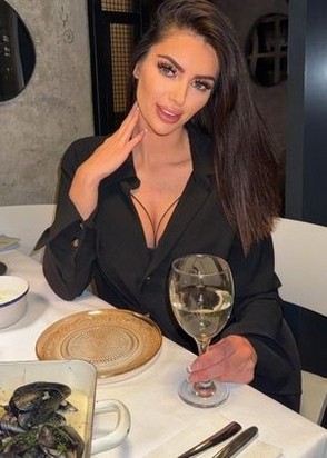 Куртизанка Эля (28), Чеховская, 8,000 ₽ час, Стриптиз не профи, Массаж эротический, тел +7(917)975-63-09