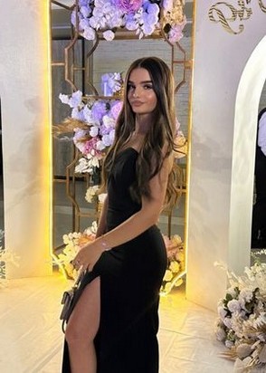 Индивидуалка Соня (22), Полянка, 8,000 ₽ час, Минет в презервативе, Массаж профессиональный, тел +7(953)927-34-79