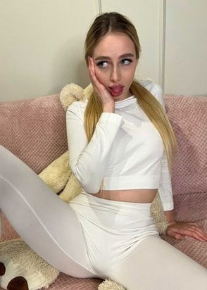 Эскортница Светик (25), Улица академика Янгеля, 2,500 ₽ час, Окончание на грудь, Массаж классический, тел +7(908)513-58-78