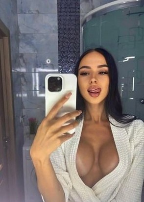 Содержанка Элина (22), Чкаловская, 10,000 ₽ час, Секс классический, Стриптиз профи, тел +7(951)192-03-48