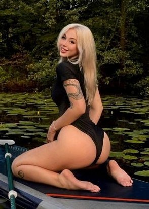 Эскортница Регина (24), Университет, 3,000 ₽ час, Секс анальный, Минет в машине, тел +7(937)126-39-84