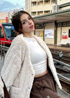 Шлюха САШУЛЯ (20), Калитники, 10,000 ₽ час, Окончание на грудь, Массаж эротический, тел +7(902)230-68-24