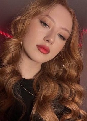 Куртизанка Мишель (21), Шелепиха, 11,000 ₽ час, Минет без резинки, Стриптиз не профи, тел +7(937)429-23-45