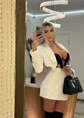 Путана Аня (28), Смоленская, 15,000 ₽ час, Массаж профессиональный, Массаж расслабляющий, тел +7(902)753-47-03