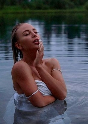 Жрица любви Крис (27), Технопарк, 15,000 ₽ час, Минет без резинки, Массаж расслабляющий, тел +7(908)496-67-98