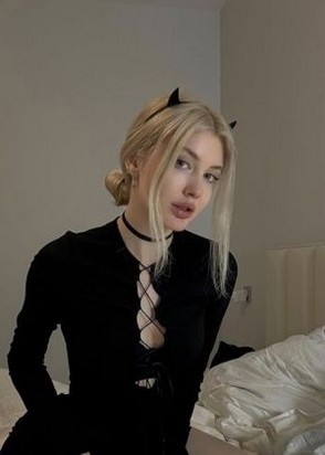 Массажистка ЛАРИСА (27), Студенческая, 3,500 ₽ час, Массаж профессиональный, Ролевые игры, тел +7(991)607-60-60