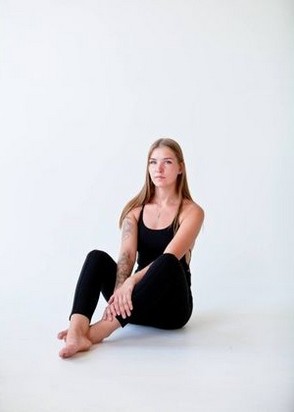 Эскортница Натали (23), Чеховская, 17,000 ₽ час, Секс анальный, Минет без резинки, тел +7(989)432-46-12