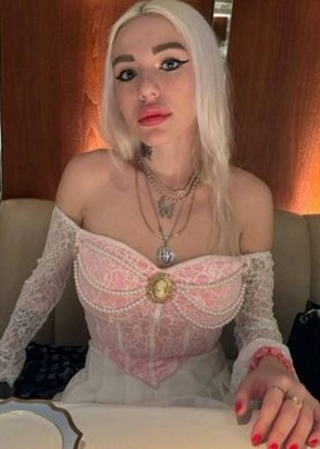 Массажистка Шанель (22), Профсоюзная, 15,000 ₽ час, Окончание на грудь, Госпожа, тел +7(952)154-54-60
