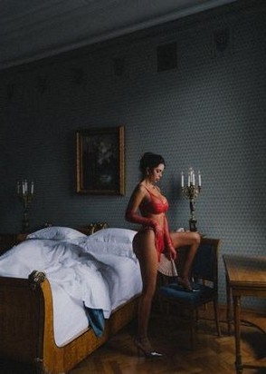 Проститутка Ира (24), Боровицкая, 5,000 ₽ час, Минет глубокий, Стриптиз не профи, тел +7(952)506-23-09