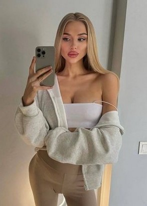 Профессионалка Алиса (26), Лермонтовский проспект, 2,000 ₽ час, Секс анальный, Окончание в рот, тел +7(928)837-78-56