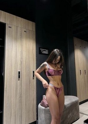 Куртизанка Кариша (22), Студенческая, Секс классический, Окончание на лицо, тел +7(921)981-41-60