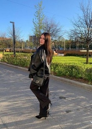 Девушка по вызову Лина (19), Смоленская, 17,000 ₽ час, Секс классический, Массаж расслабляющий, тел +7(904)486-48-92