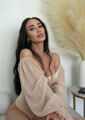 Проститутка Ира (21), Планерная, 10,000 ₽ час, Окончание на лицо, Стриптиз не профи, тел +7(996)947-97-35