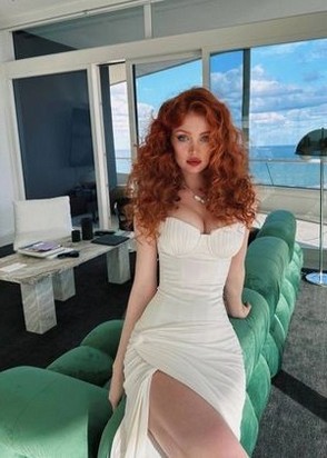 Массажистка Илона (23), Профсоюзная, 10,000 ₽ час, Секс анальный, Окончание на грудь, тел +7(937)067-09-10