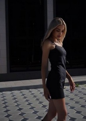 Профессионалка Полина (24), Полянка, 5,000 ₽ час, Секс классический, Минет в презервативе, тел +7(953)406-68-50