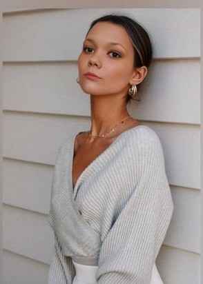 Проститутка Альбина (21), Фрунзенская, 8 ₽ час, Легкая доминация, Рабыня, тел +7(986)304-05-38