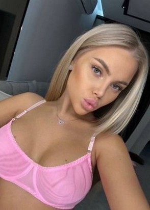 Профессионалка Виктория (24), Улица Сергея Эйзенштейна, 6,000 ₽ час, Минет в презервативе, Окончание в рот, тел +7(917)716-85-62
