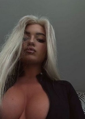 Жрица любви Милана (24), Шипиловская, 3,000 ₽ час, Окончание на грудь, Массаж расслабляющий, тел +7(902)894-41-32