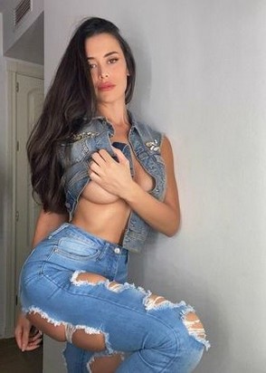 Индивидуалка Карина (26), Студенческая, 10,000 ₽ час, Секс классический, Массаж классический, тел +7(901)582-96-43