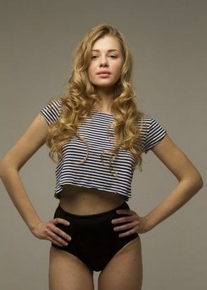 Куртизанка Анюта (24), Таганская, 10,000 ₽ час, Окончание на грудь, Стриптиз не профи, тел +7(900)125-29-70