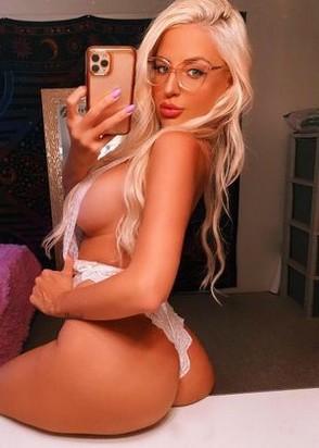 Массажистка Лера (22), Новые Черемушки, 10,000 ₽ час, Минет глубокий, Золотой дождь вам (мужчине), тел +7(991)628-24-03